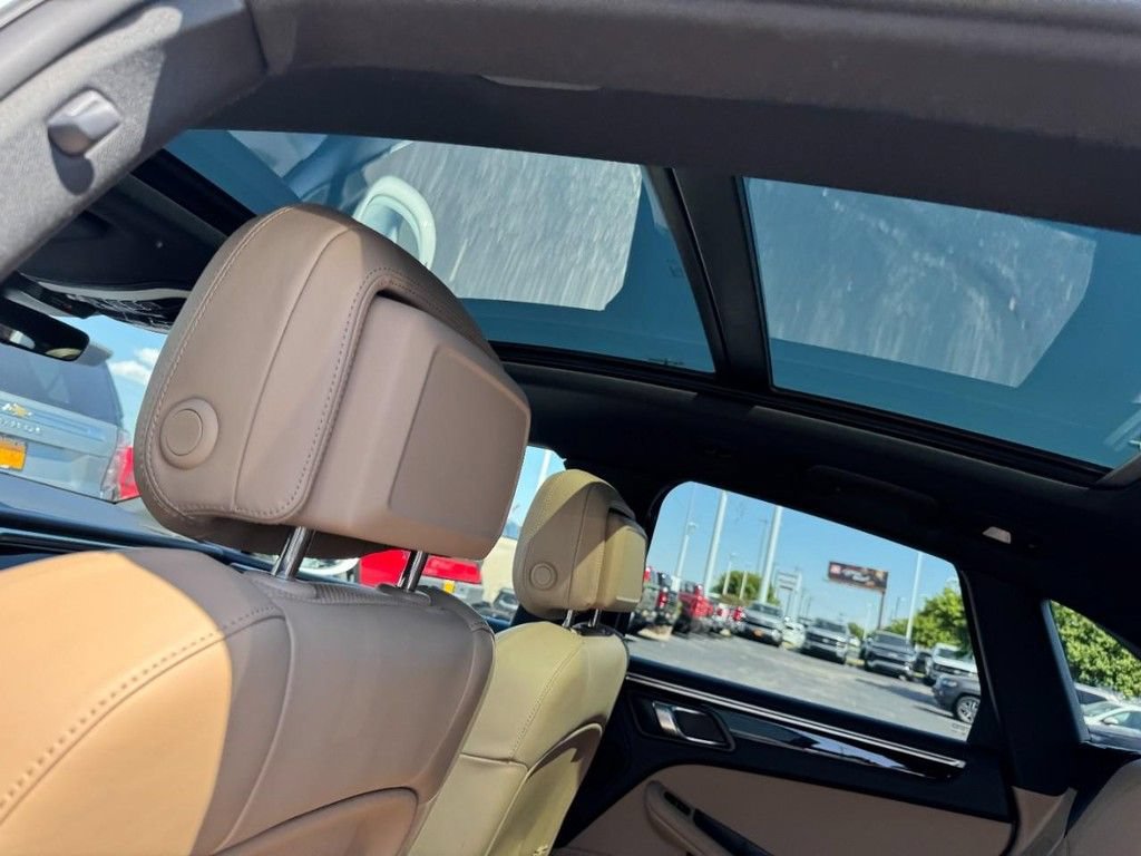 Used 2019 Porsche Macan AWD/4WD image 10