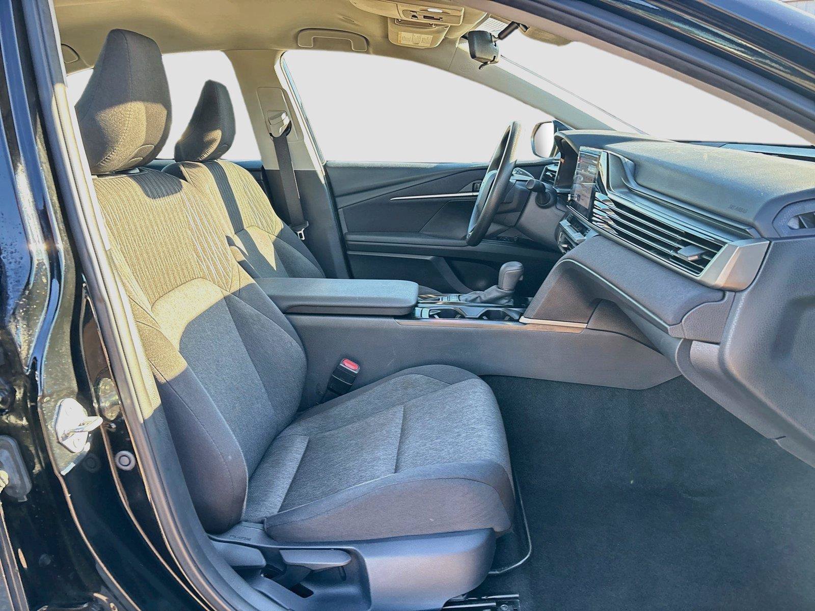Used 2025 Toyota Camry LE FWD image 26