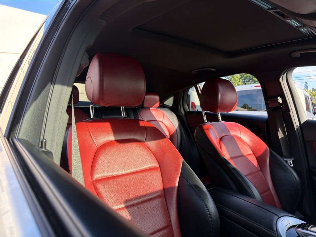 Used 2019 Mercedes-Benz GLC 300 4MATIC Coupe image 13