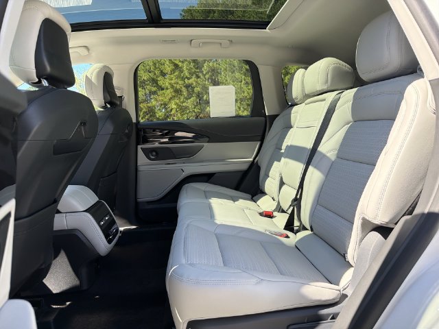 New 2026 Lincoln Nautilus Reserve w/ Jet Appearance Package AWD/4WD image 23