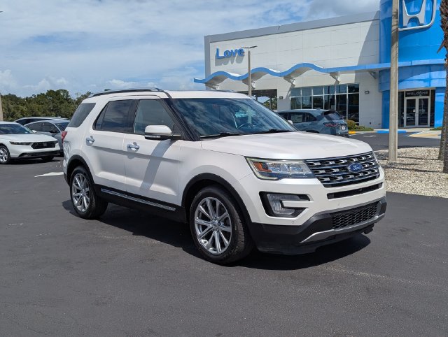 Used 2017 Ford Explorer Limited FWD image 2