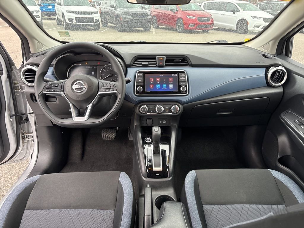 Used 2025 Nissan Versa SV FWD image 10