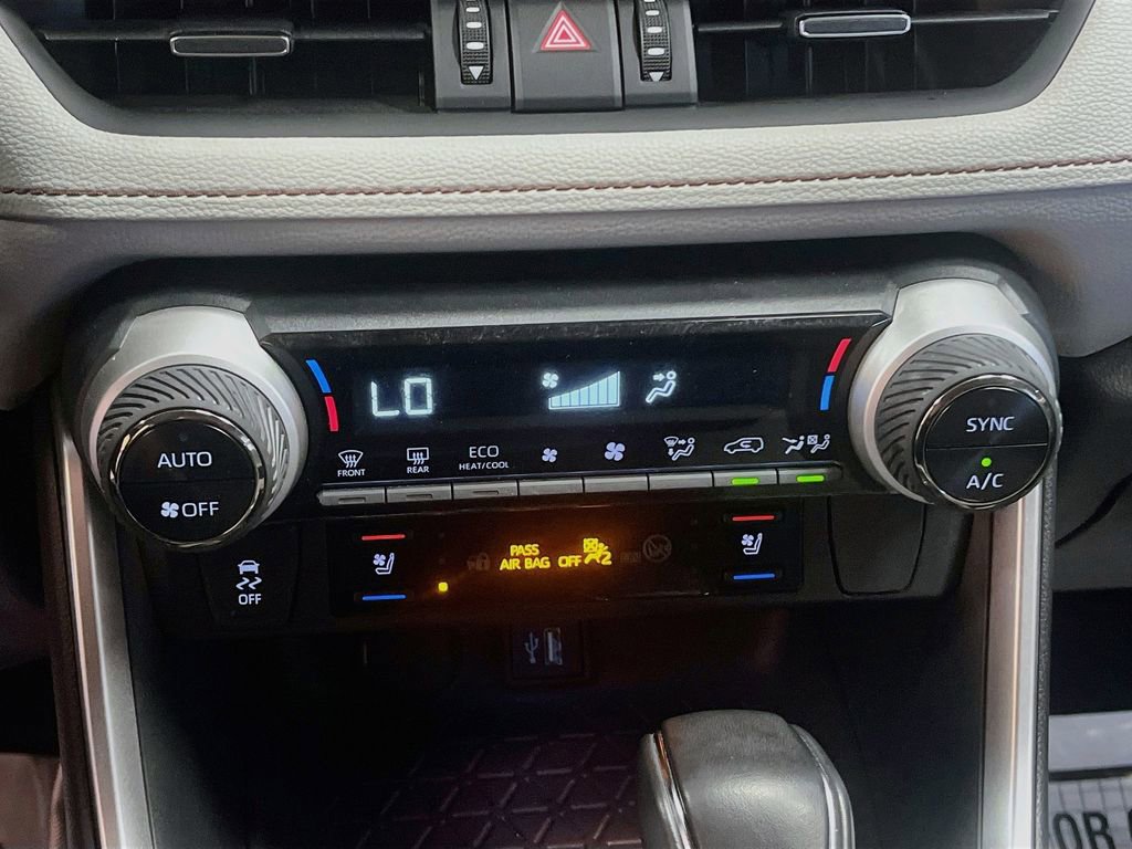 Used 2025 Toyota RAV4 Limited w/ Weather Package AWD/4WD image 16