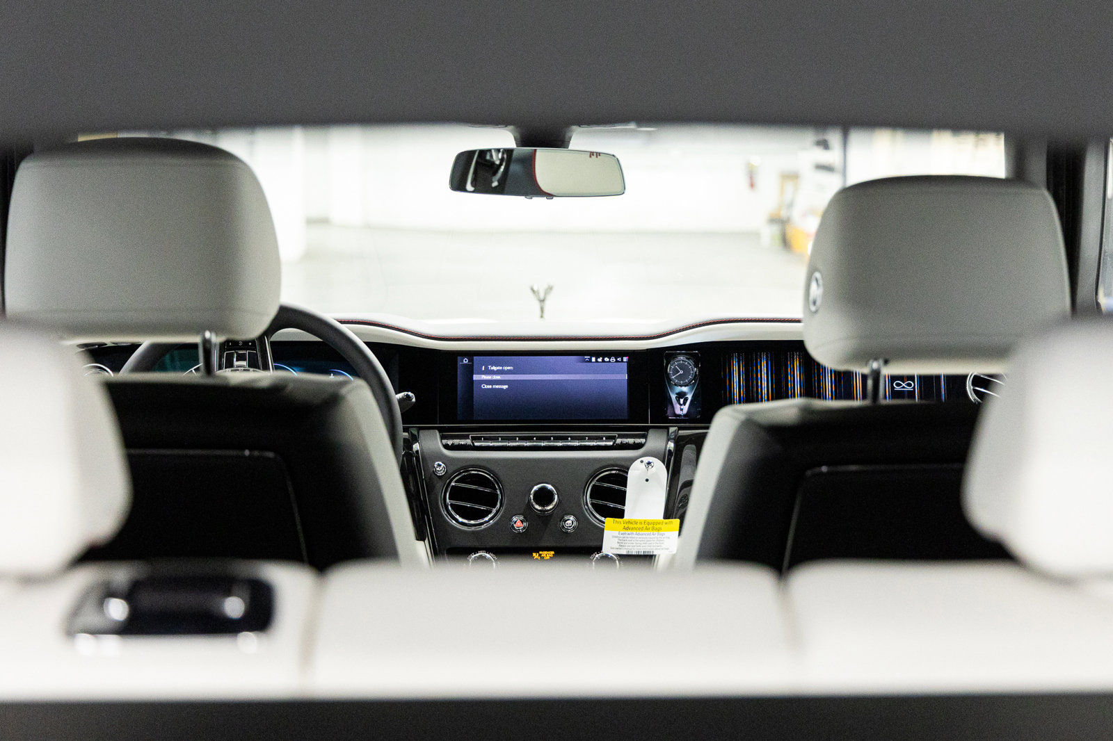 New 2026 Rolls-Royce Cullinan Black Badge image 41