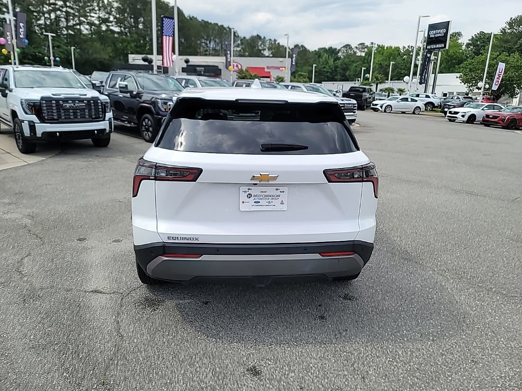 Used 2025 Chevrolet Equinox LT FWD image 6