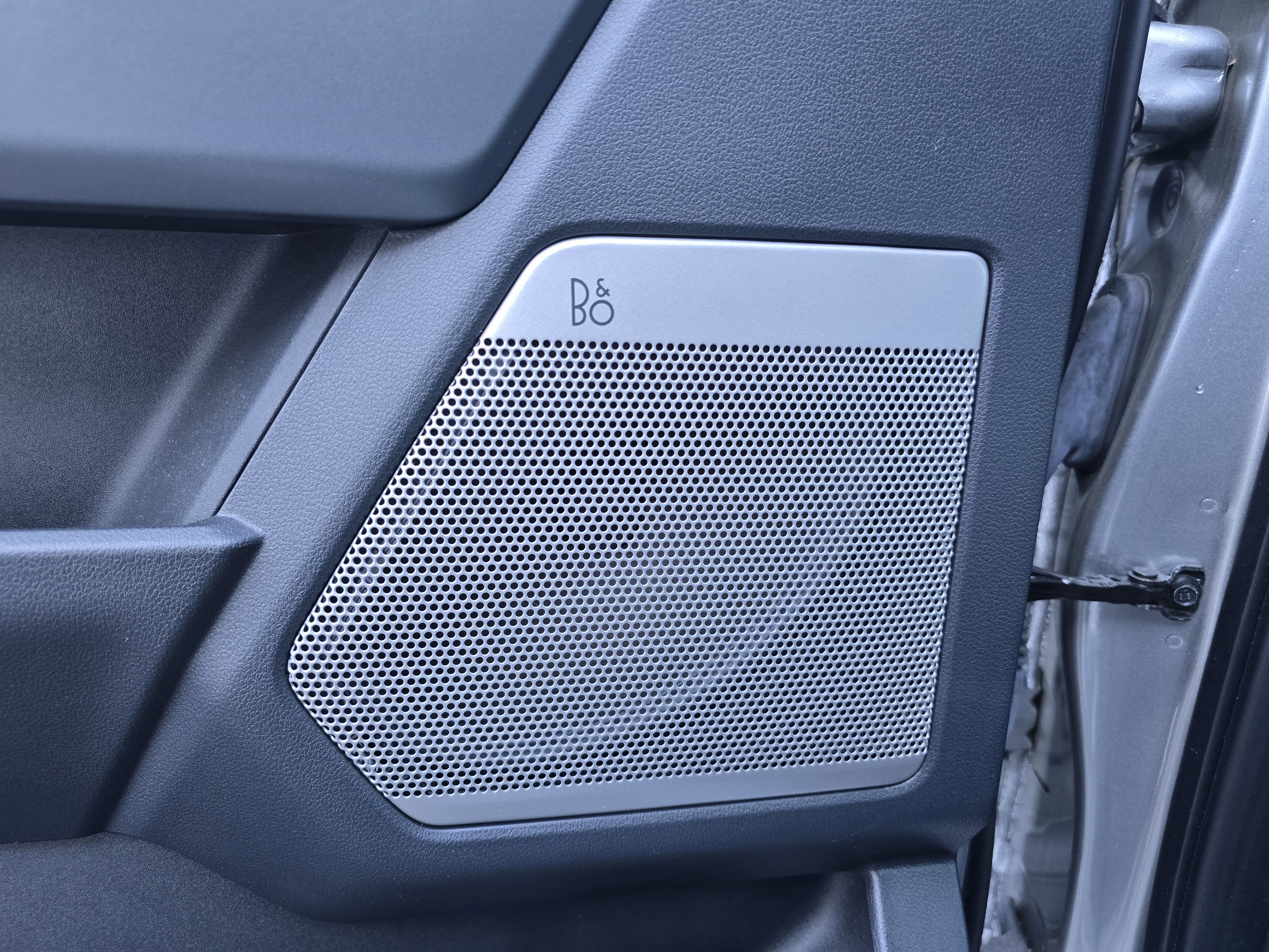 Used 2023 Ford F150 Lariat w/ Equipment Group 502A High image 16