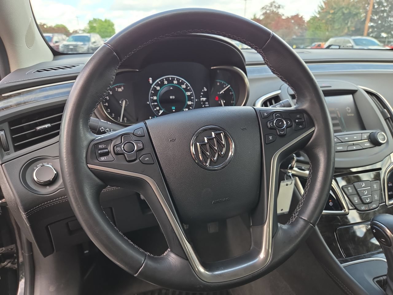 Used 2015 Buick LaCrosse FWD image 25