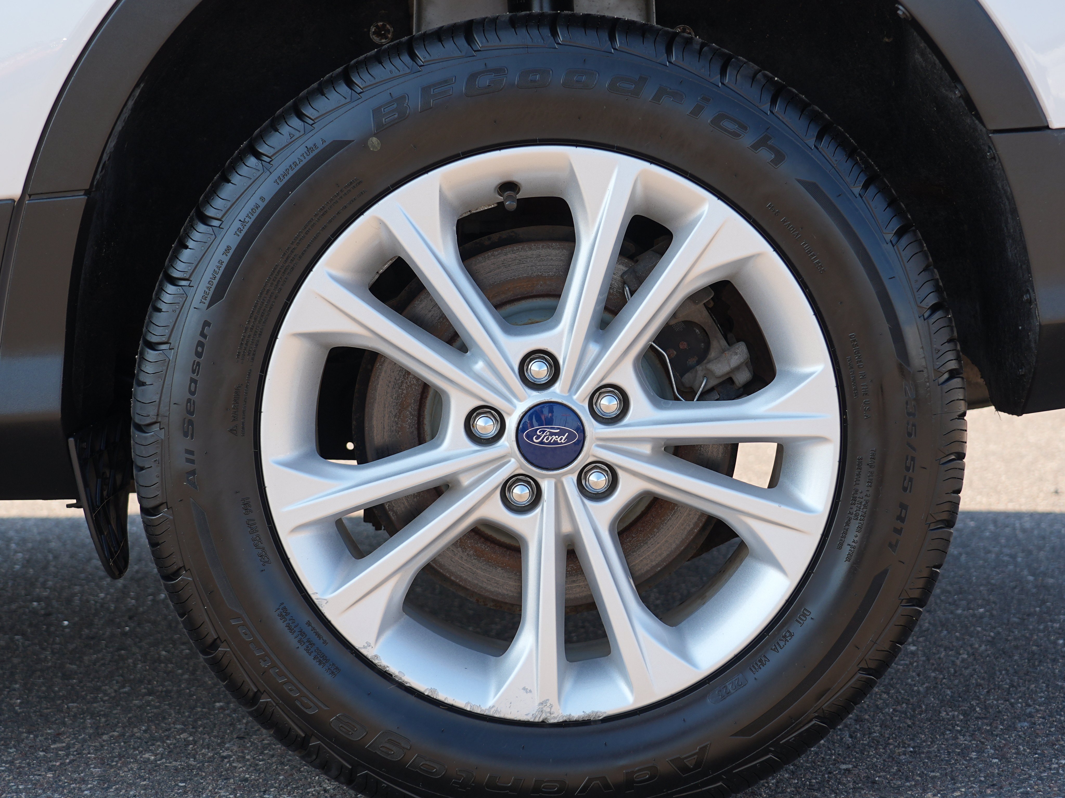 Used 2018 Ford Escape SE w/ SE Sync 3 Package AWD/4WD image 10