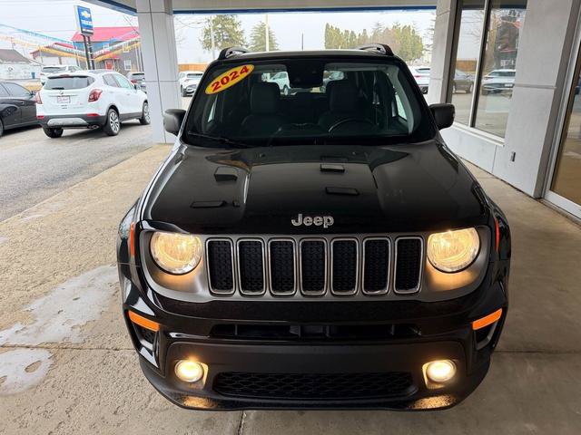 Used 2021 Jeep Renegade Limited w/ Sun & Sound Group AWD/4WD image 3