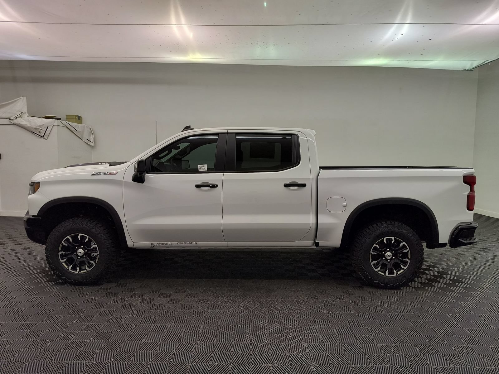 New 2026 Chevrolet Silverado 1500 ZR2 AWD/4WD image 2