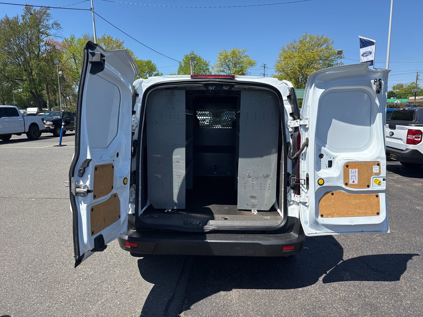 Used 2020 Ford Transit Connect XLT FWD image 7