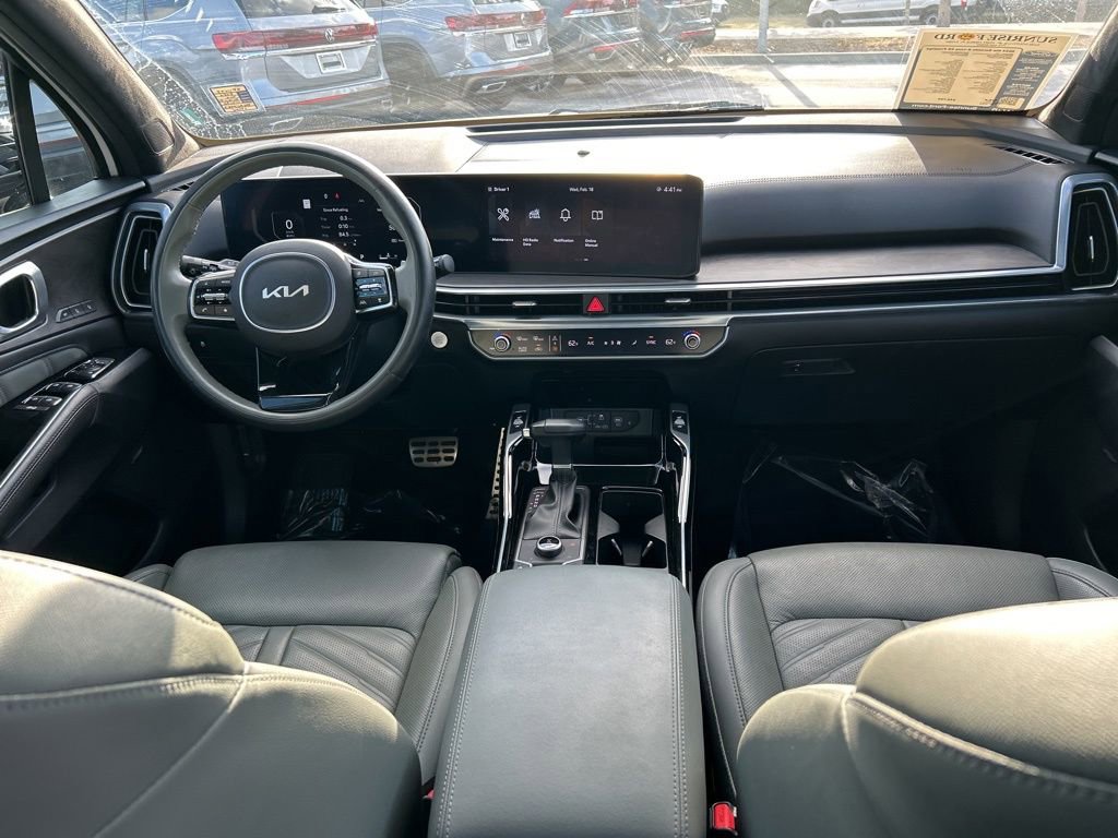 Used 2024 Kia Sorento SX Prestige w/ Sage Leather Package image 10