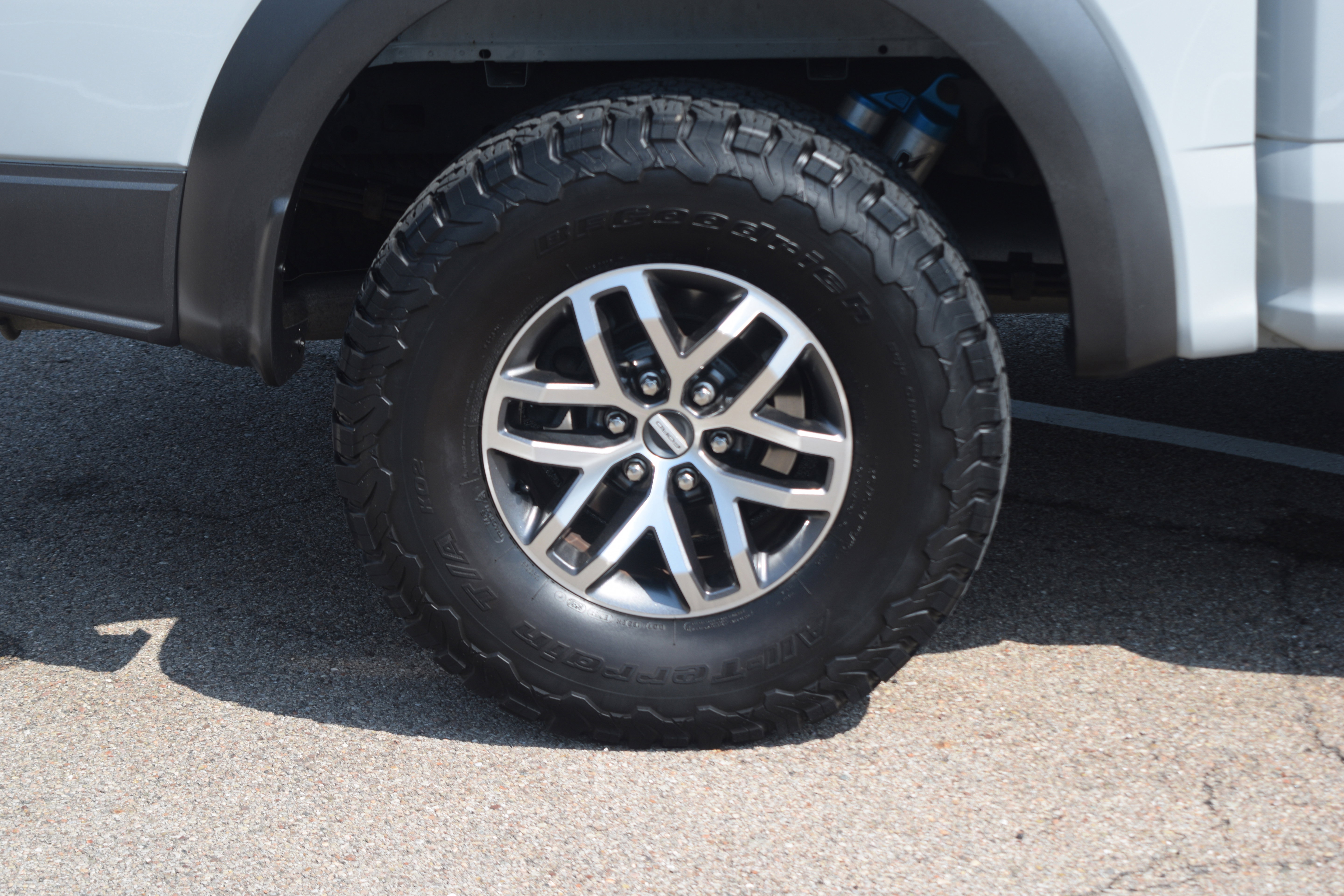 Used 2017 Ford F150 Raptor w/ Equipment Group 801A Mid image 30