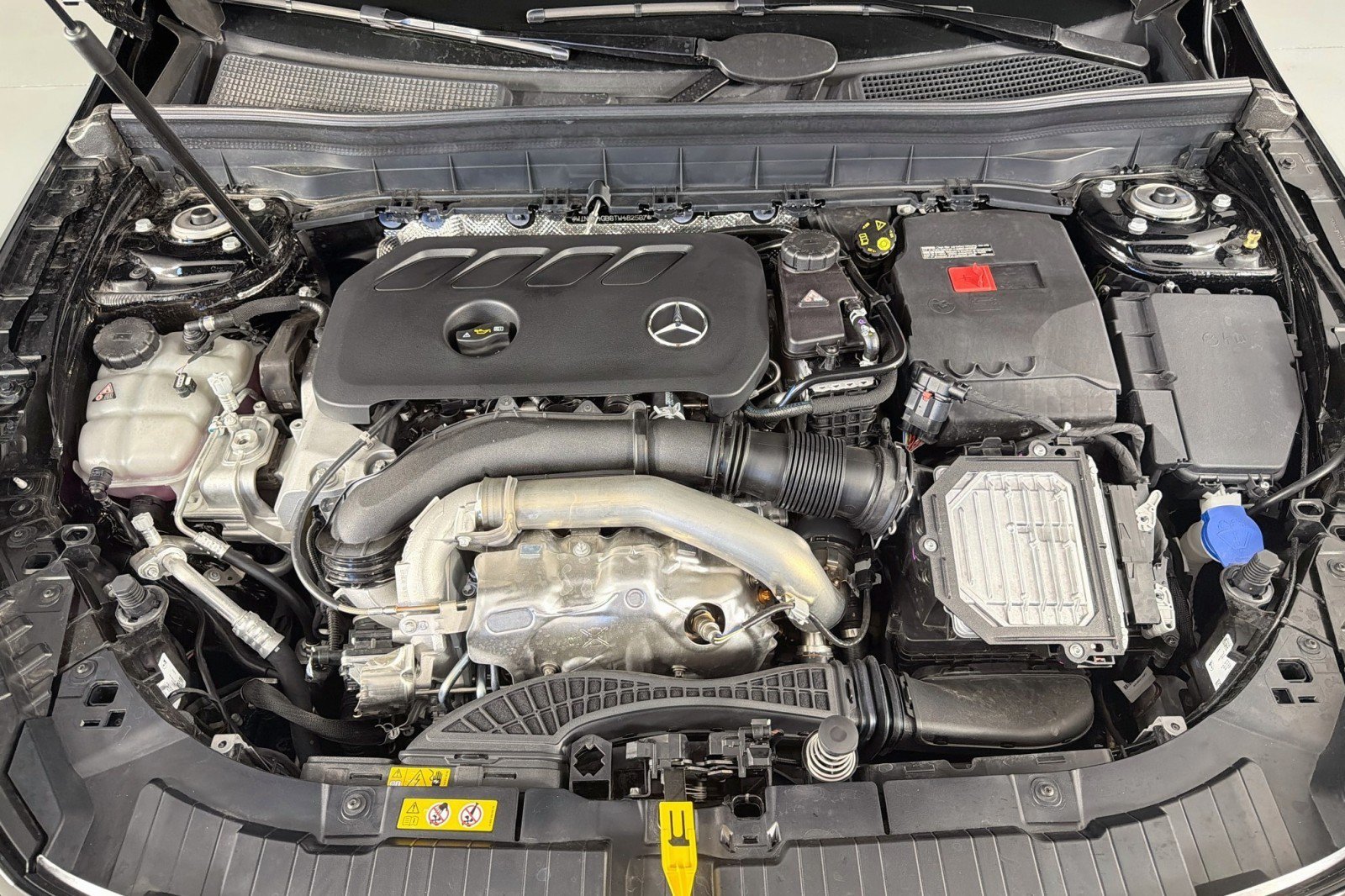New 2026 Mercedes-Benz GLB 250 image 10