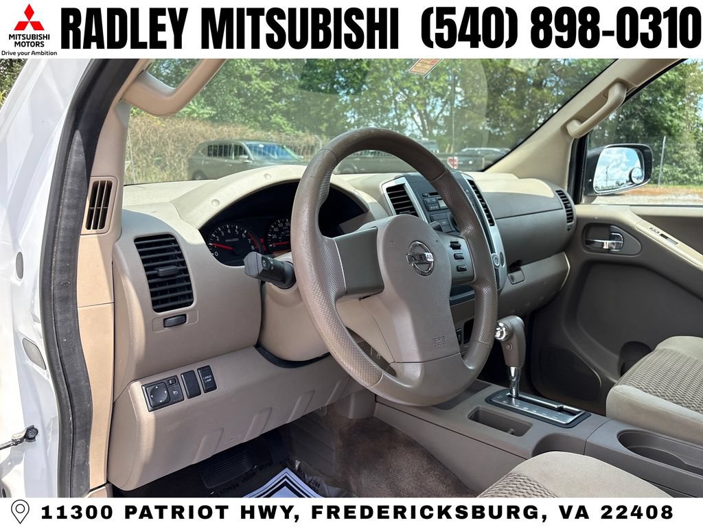 Used 2012 Nissan Frontier SV RWD image 4