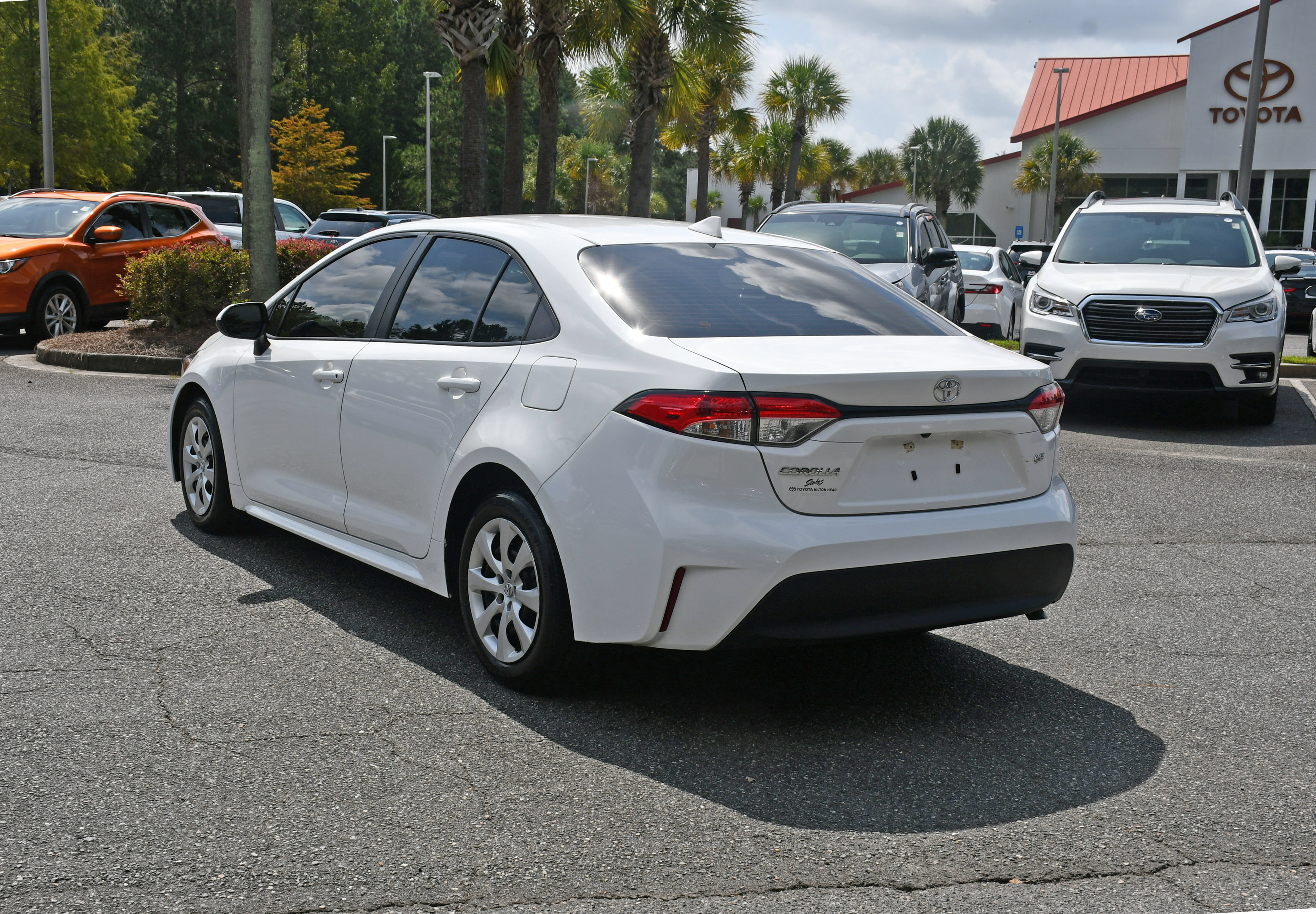 Certified 2025 Toyota Corolla LE FWD image 3