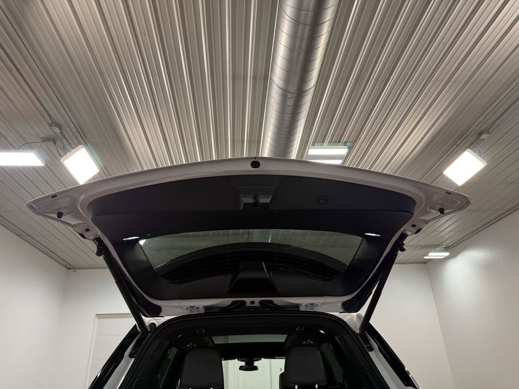 Used 2023 Cadillac XT6 Premium Luxury image 74