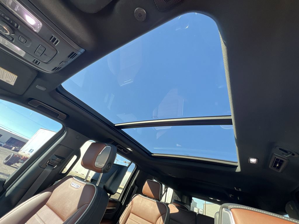 Used 2023 GMC Yukon XL Denali Ultimate image 19