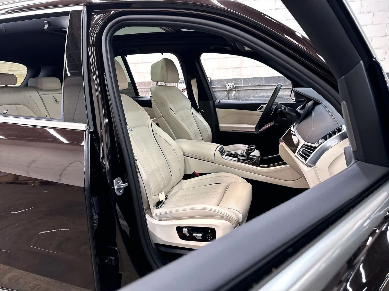 Used 2023 BMW X5 xDrive40i w/ Executive Package AWD/4WD image 10