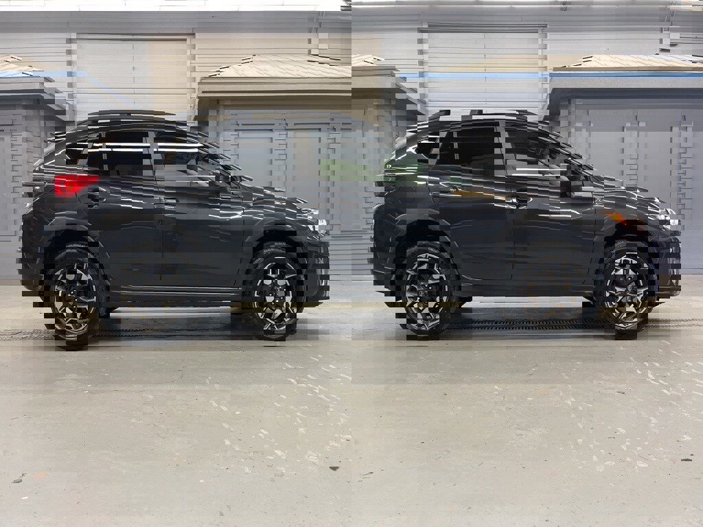 Used 2019 Subaru Crosstrek 2.0i Premium w/ Moonroof Package image 8