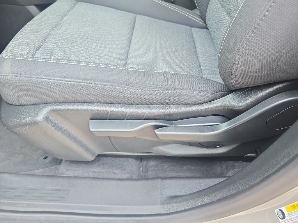 Used 2025 GMC Terrain Elevation AWD/4WD image 15