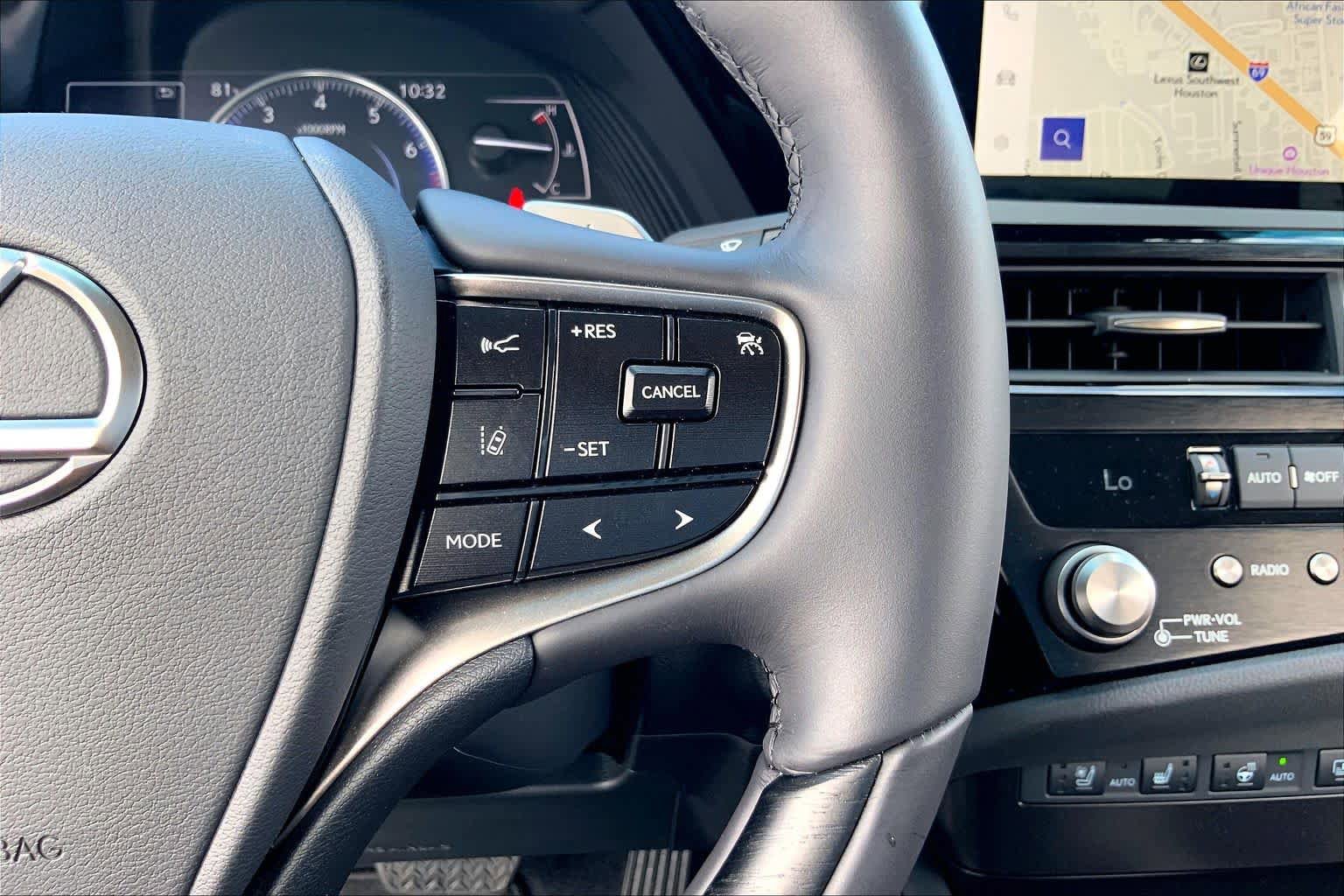 Used 2024 Lexus ES 350 w/ Technology Package FWD image 24