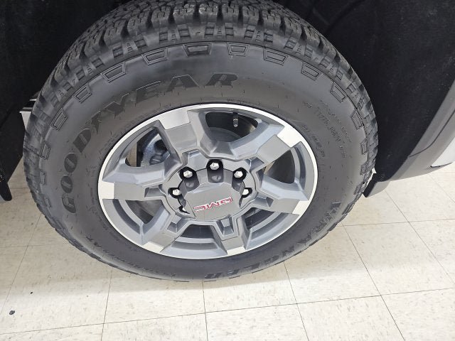 New 2026 GMC Sierra 3500 SLT w/ SLT Premium Package AWD/4WD image 13