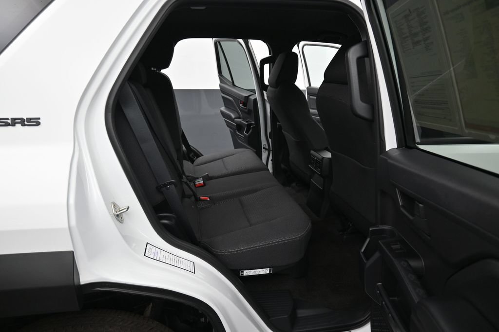 Certified 2025 Toyota 4Runner SR5 AWD/4WD image 29