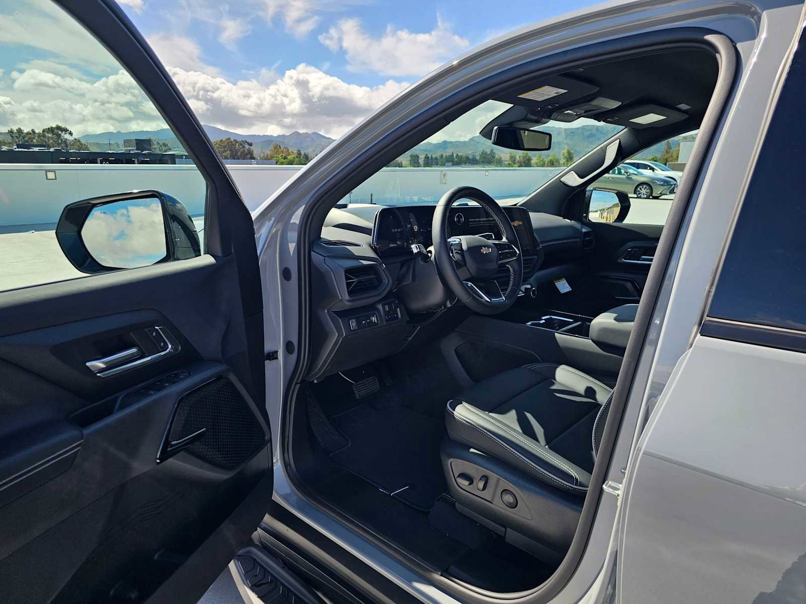 New 2026 Chevrolet Silverado EV LT image 19