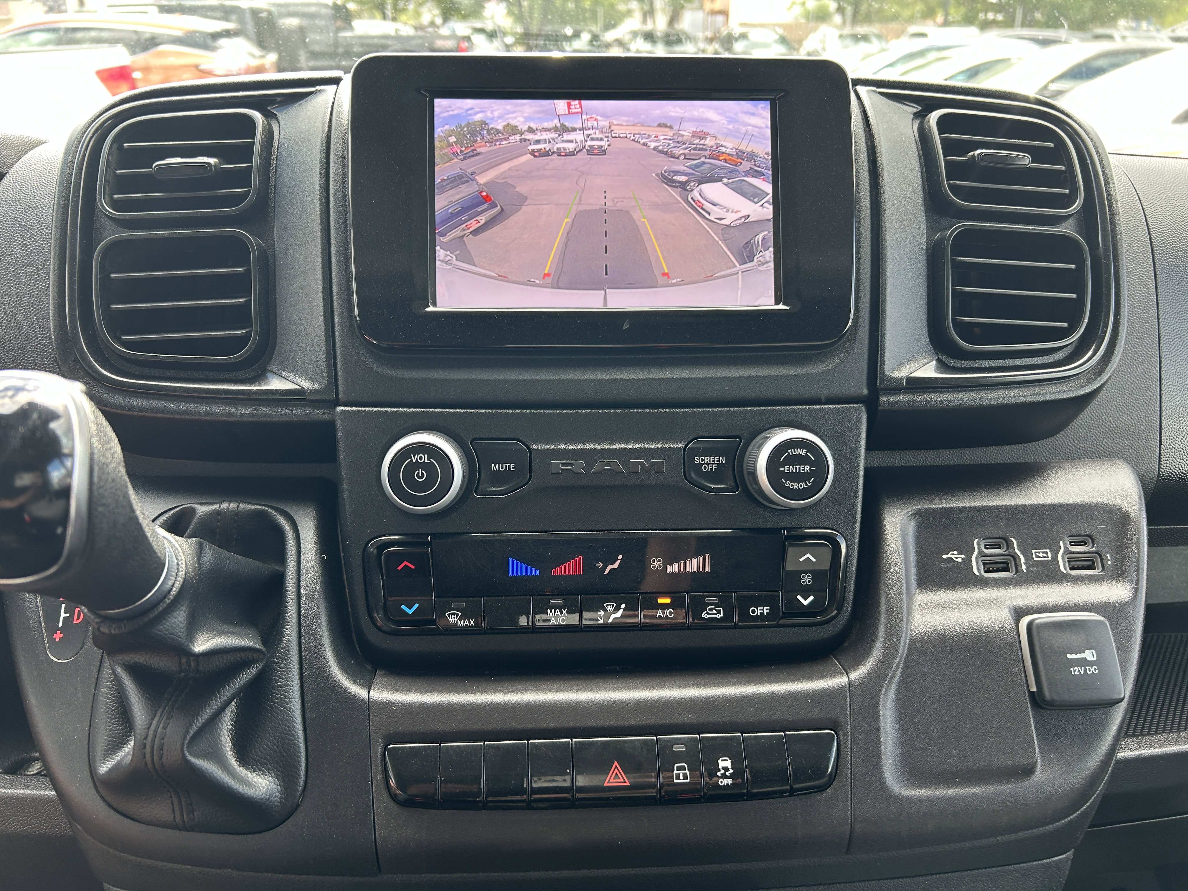 Used 2022 RAM ProMaster 2500 image 12