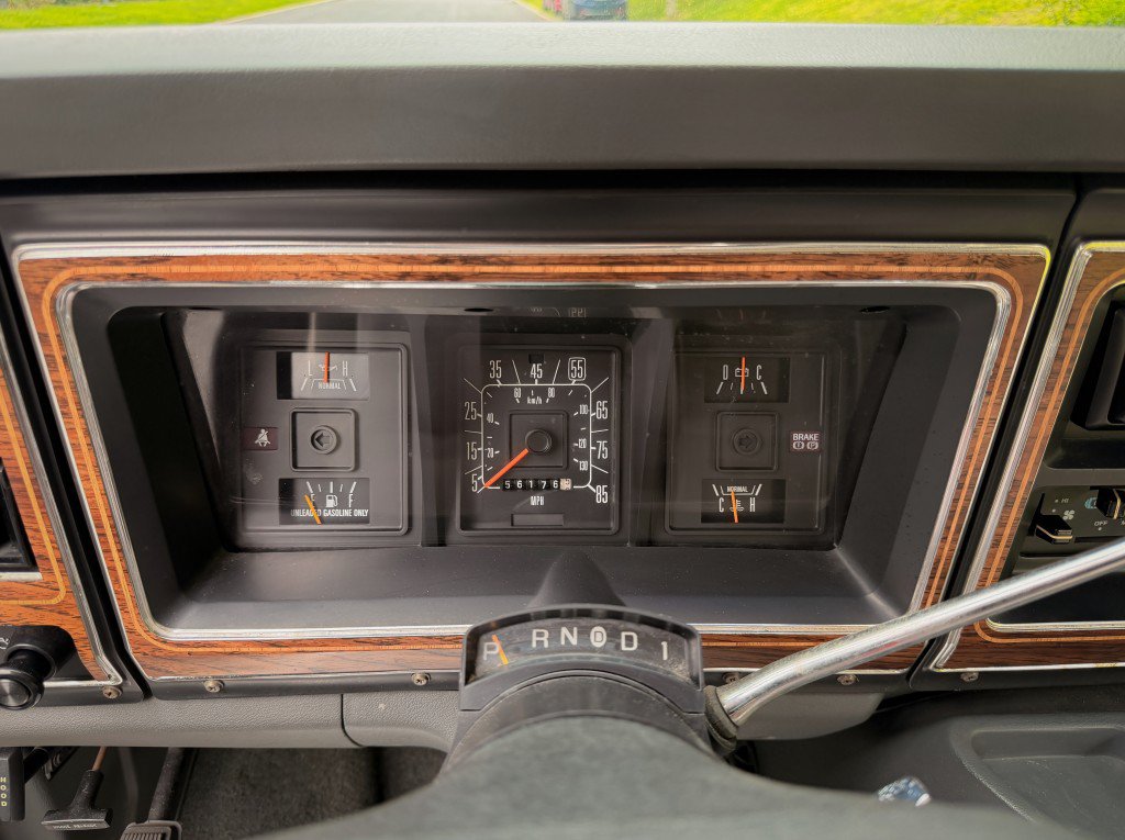 Used 1990 Ford E-150 and Econoline 150 RWD image 20