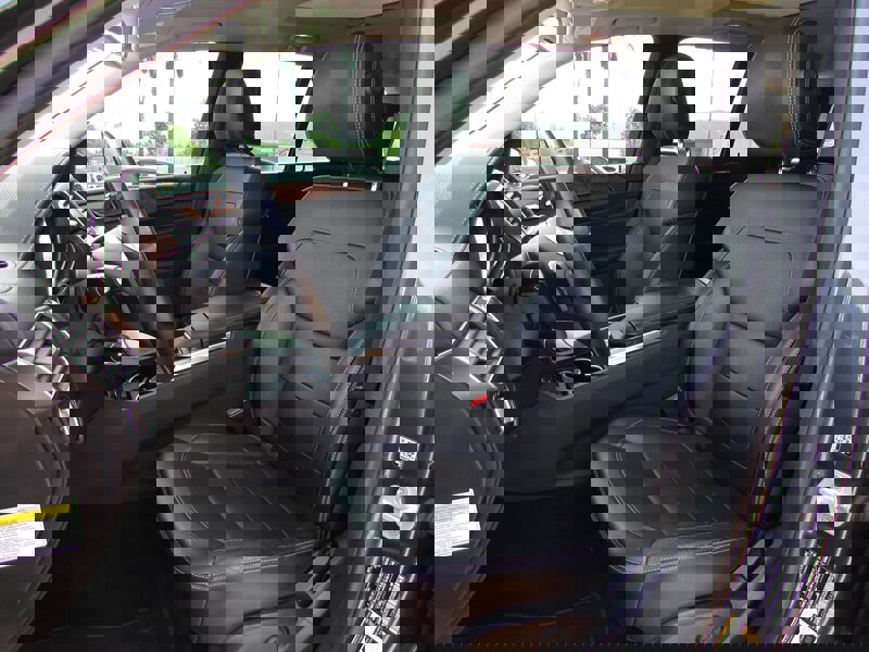 Used 2014 Mercedes-Benz ML 550 4MATIC image 8