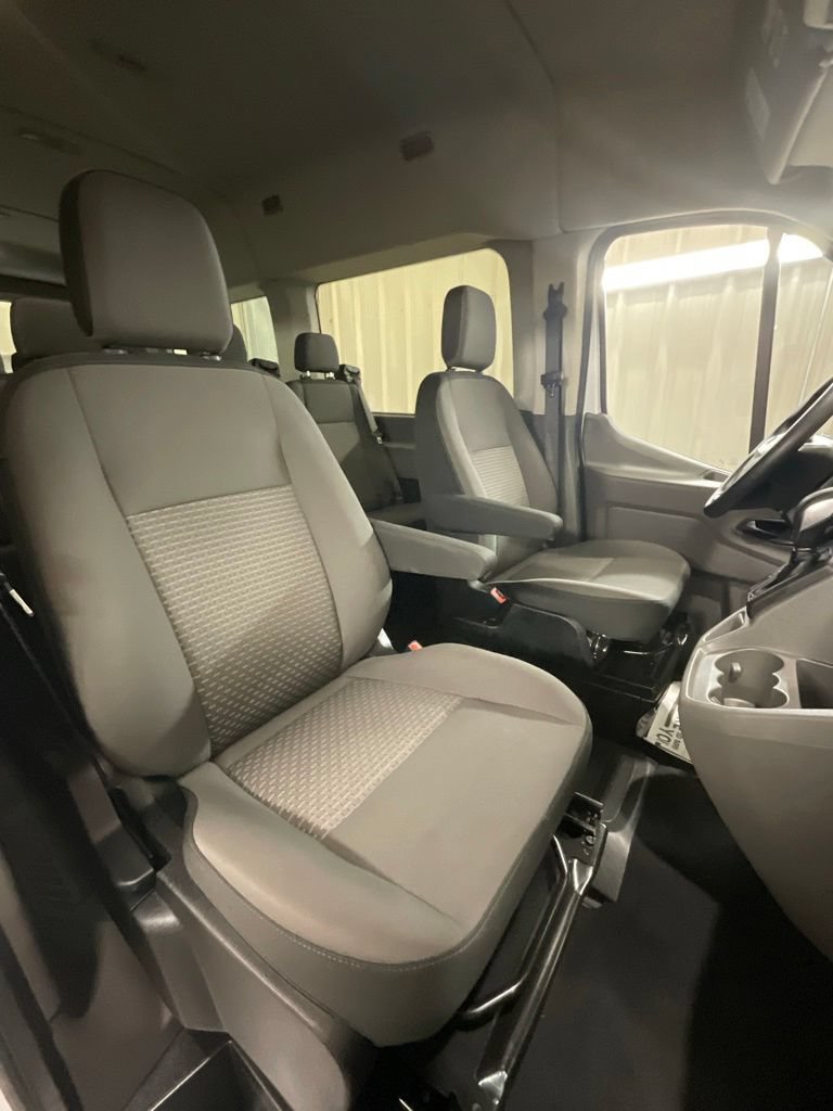 Used 2025 Ford Transit 350 XLT RWD image 11