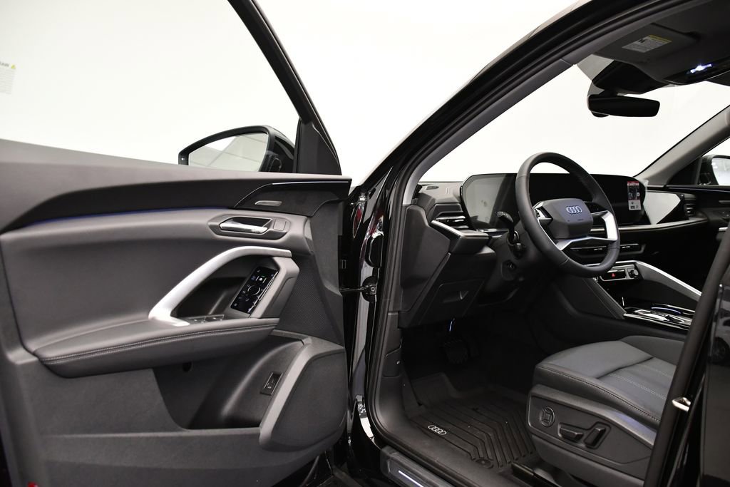 Used 2025 Audi Q5 Premium Plus w/ Premium Plus image 36