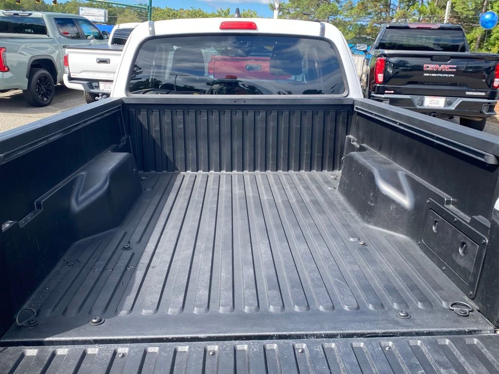 Used 2020 Toyota Tacoma SR image 11