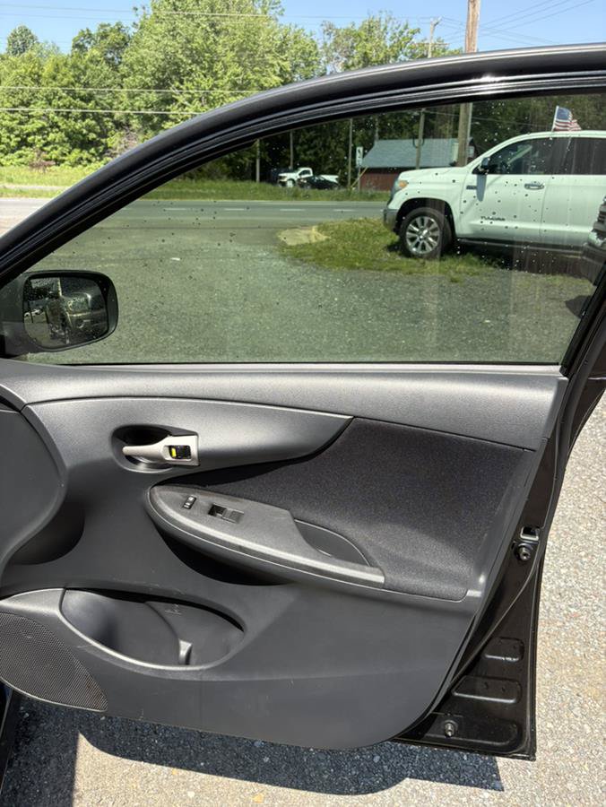 Used 2009 Toyota Corolla S FWD image 20