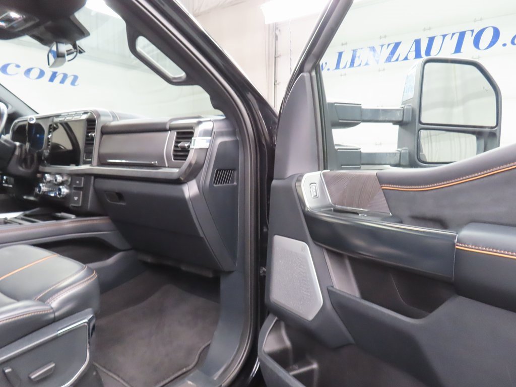 Used 2024 Ford F250 Platinum image 31