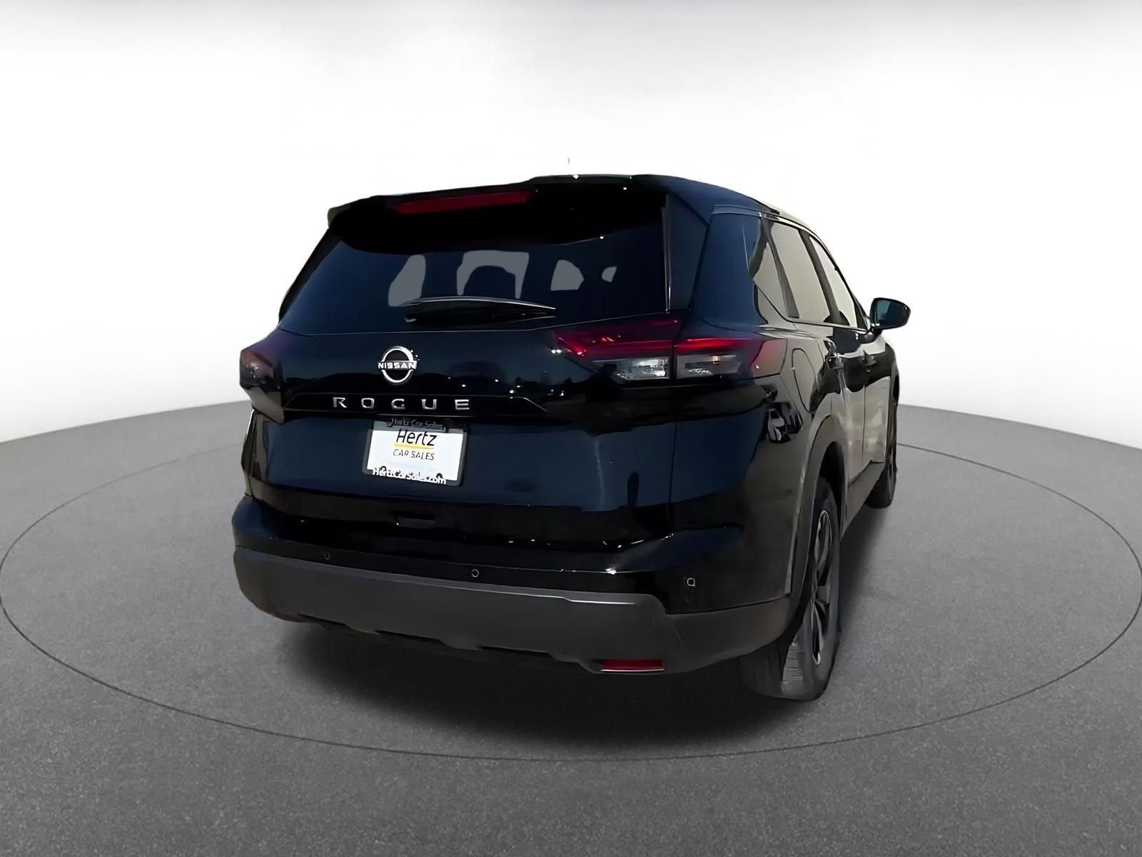 Used 2025 Nissan Rogue SV FWD image 14