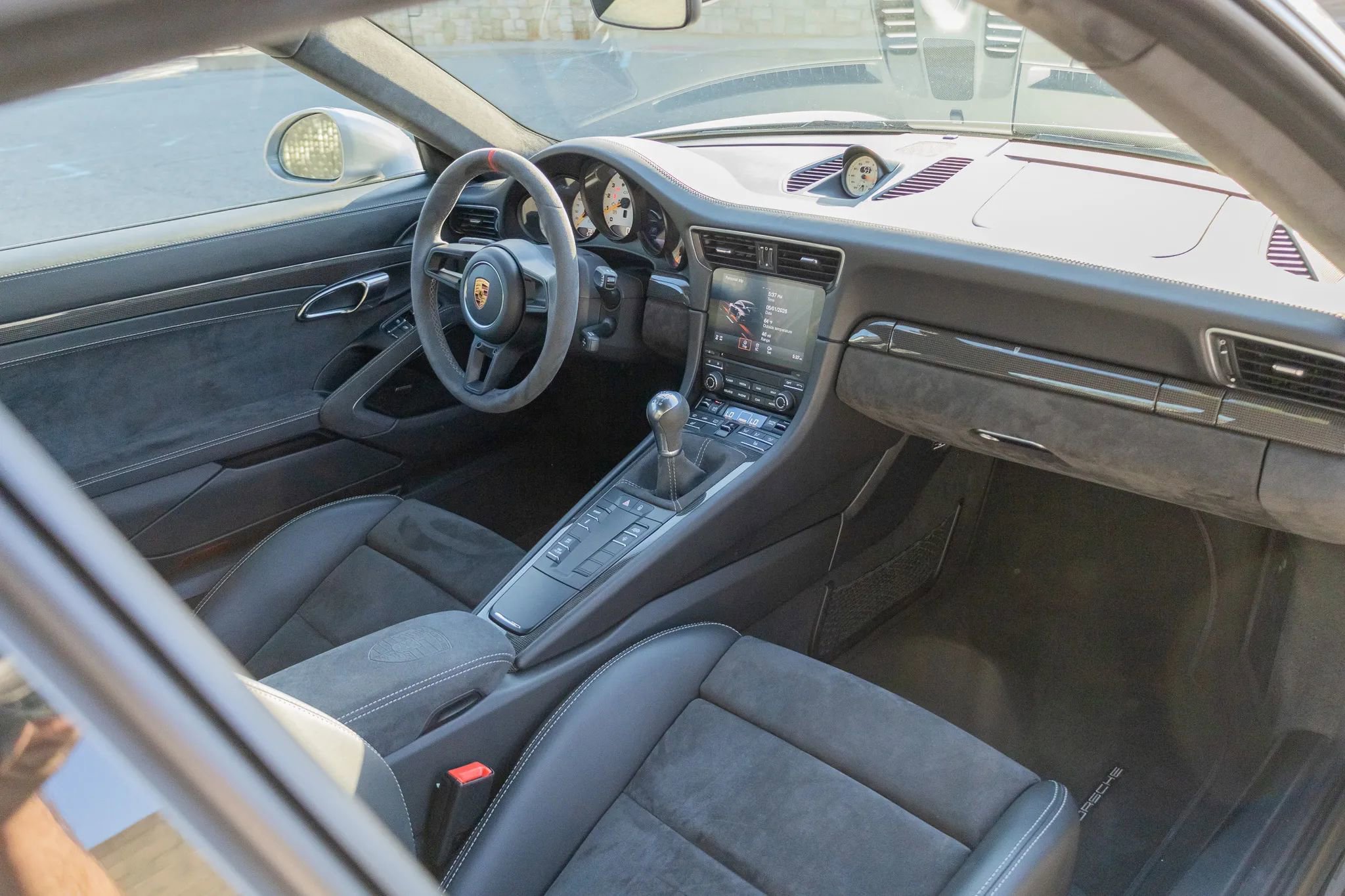 Used 2018 Porsche 911 GT3 RWD image 66