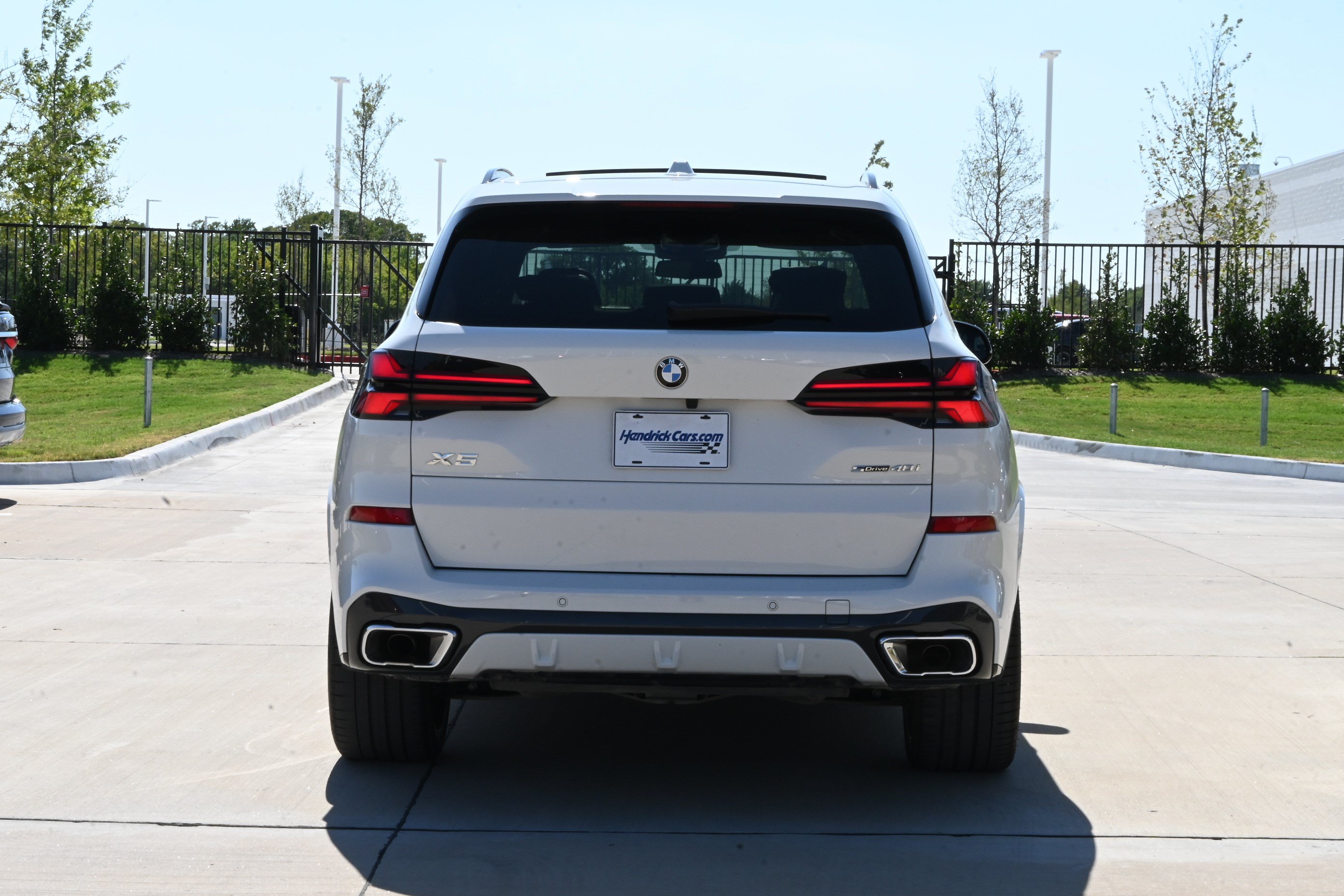 Certified 2025 BMW X5 sDrive40i w/ M Sport Package RWD image 11