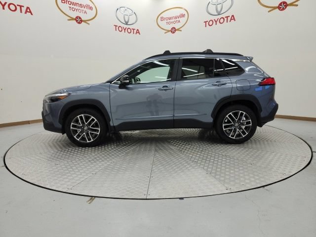 Certified 2026 Toyota Corolla Cross XLE FWD image 5