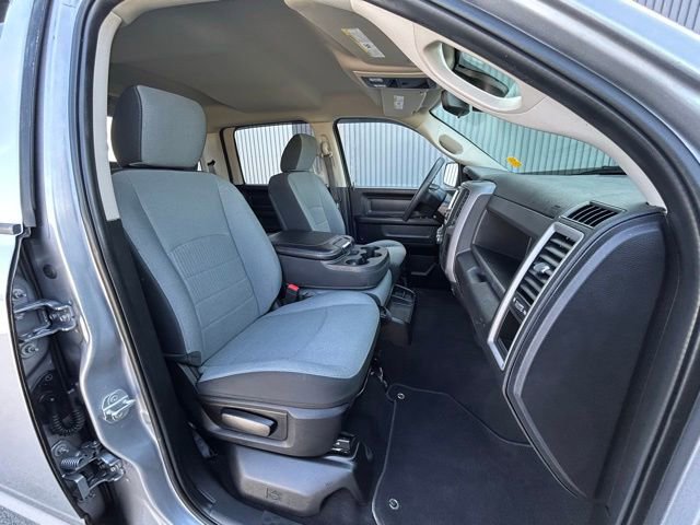 Used 2021 RAM 1500 Tradesman w/ Chrome Appearance Package image 32