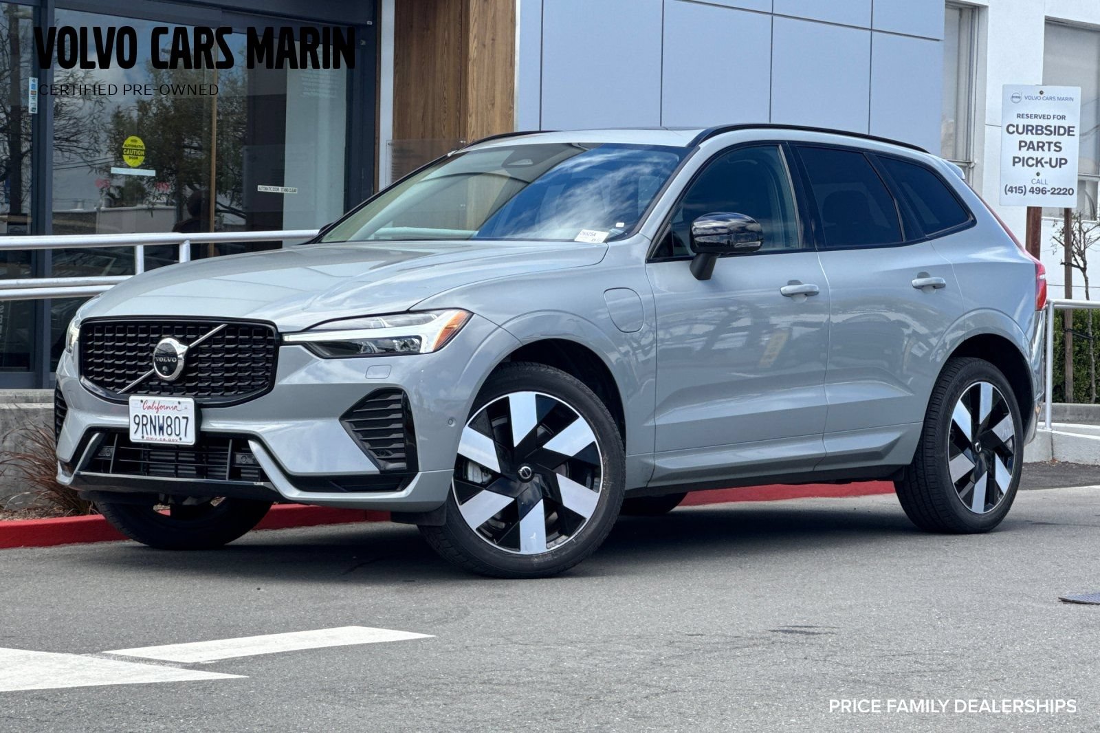 Used 2025 Volvo XC60 T8 Plus w/ Climate Package AWD/4WD video 1