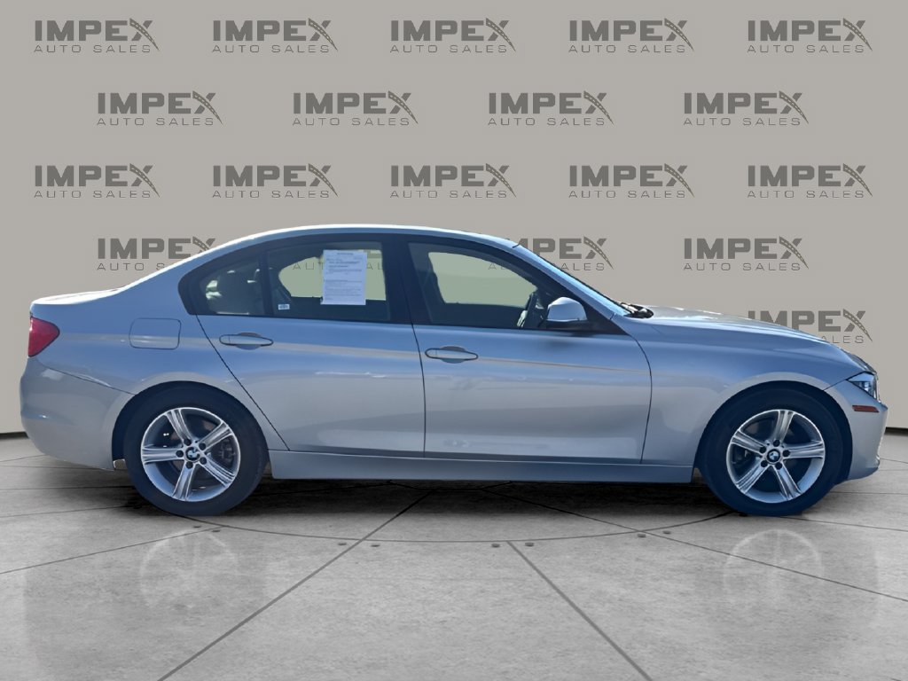 Used 2015 BMW 320i Sedan RWD image 6