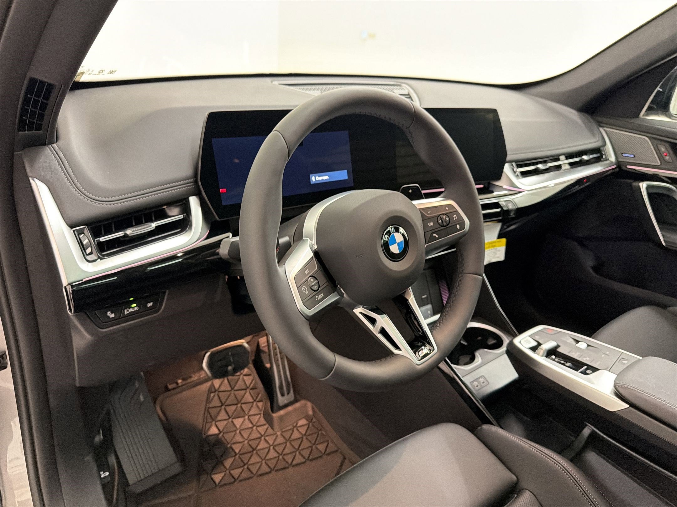New 2026 BMW X1 xDrive28i w/ M Sport Package AWD/4WD image 4