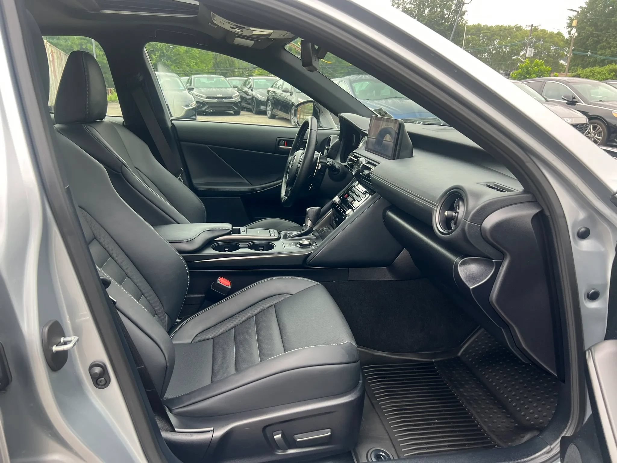 Used 2023 Lexus IS 350 F Sport AWD/4WD image 31