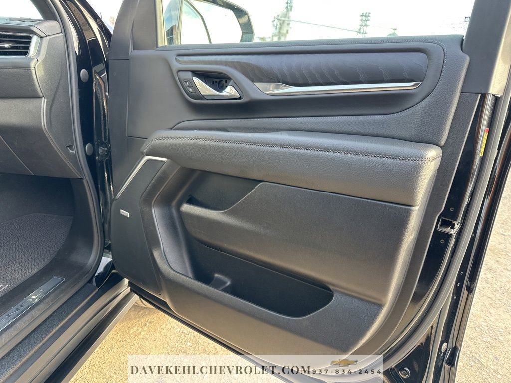 Used 2021 GMC Yukon XL Denali w/ Denali Premium Package image 31