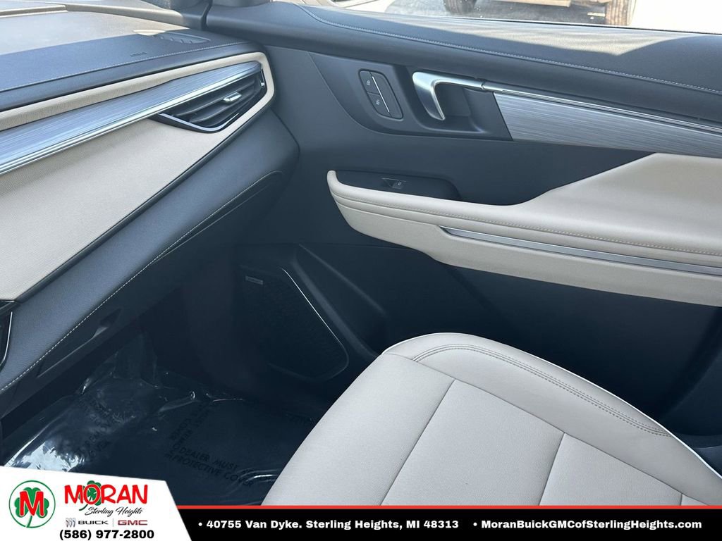 Certified 2025 Buick Enclave Preferred w/ Power Package FWD image 32
