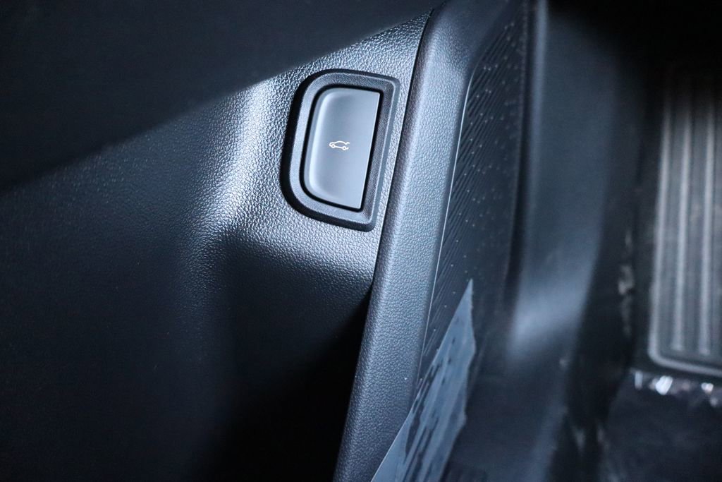 New 2026 Chevrolet Equinox LT w/ Convenience Package II image 19