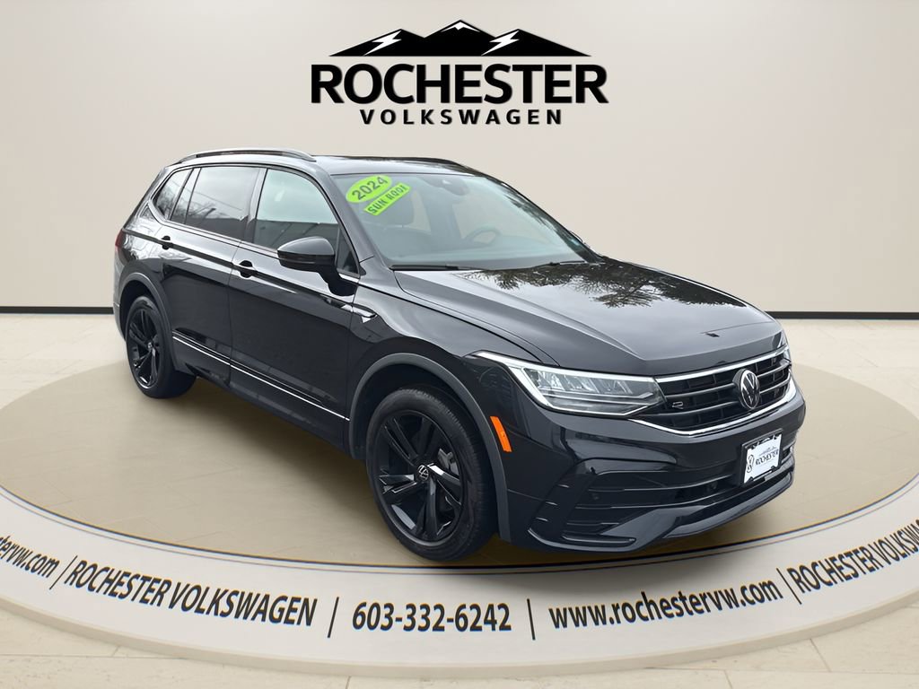 Used 2024 Volkswagen Tiguan SE R-Line AWD/4WD image 8